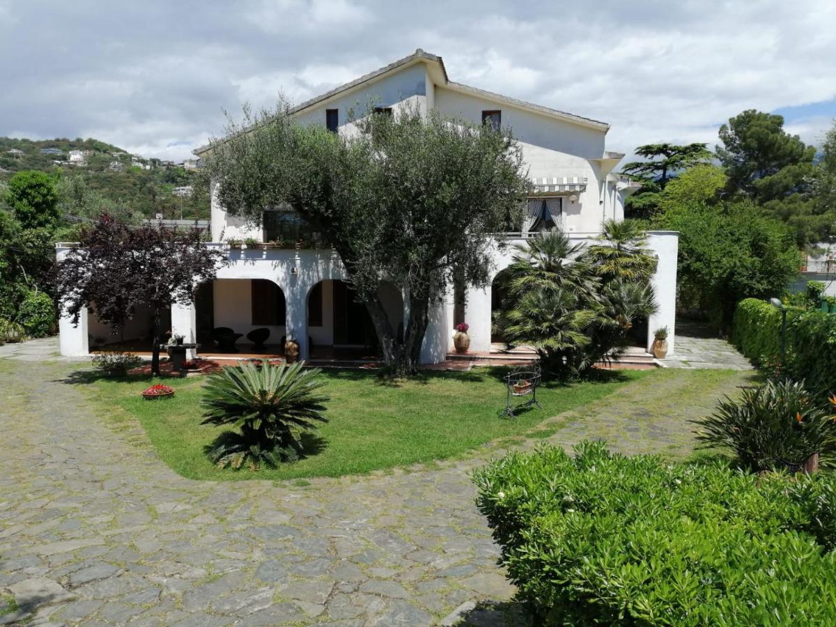 Villa Livia Вілламмаре Екстер'єр фото